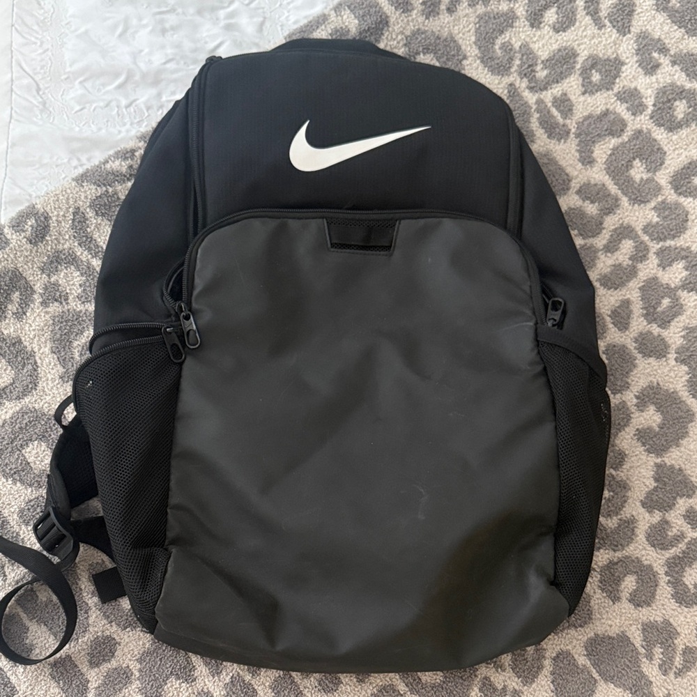 Nike Black and White Men's Backpack